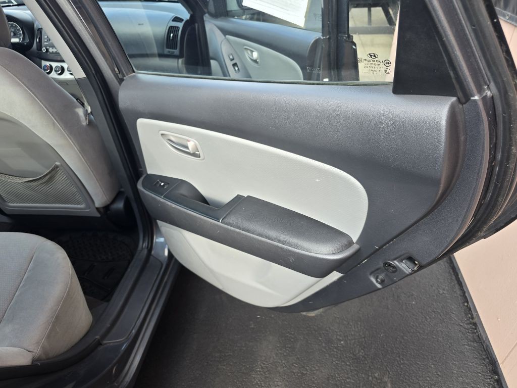 2009 Hyundai Elantra Image 25