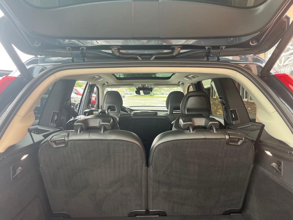 2018 Volvo XC90 Image 11