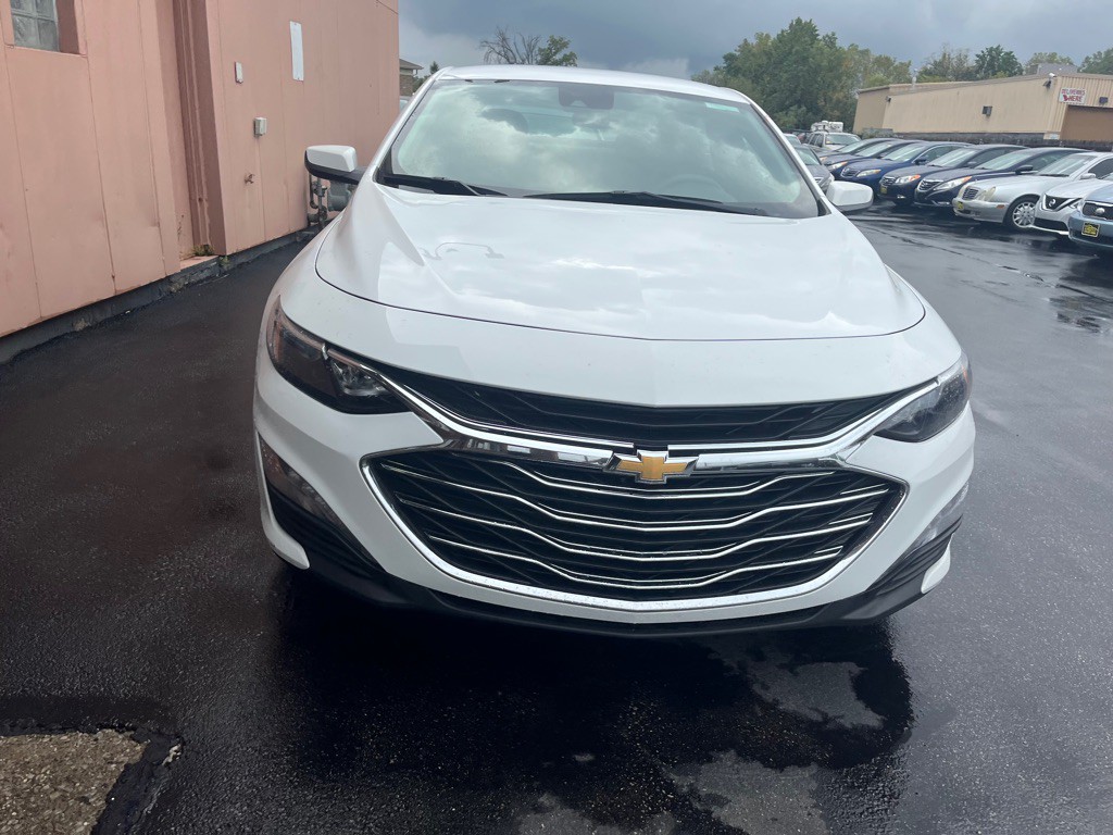 2024 Chevrolet Malibu Image 4