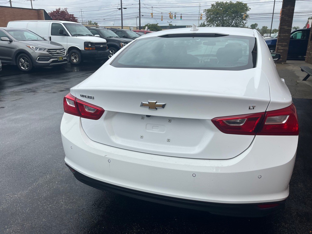 2024 Chevrolet Malibu Image 9