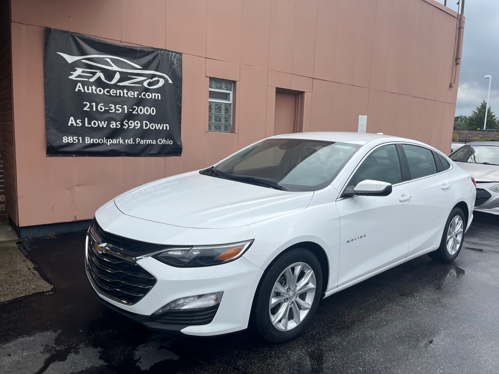 2024 Chevrolet Malibu Image 2