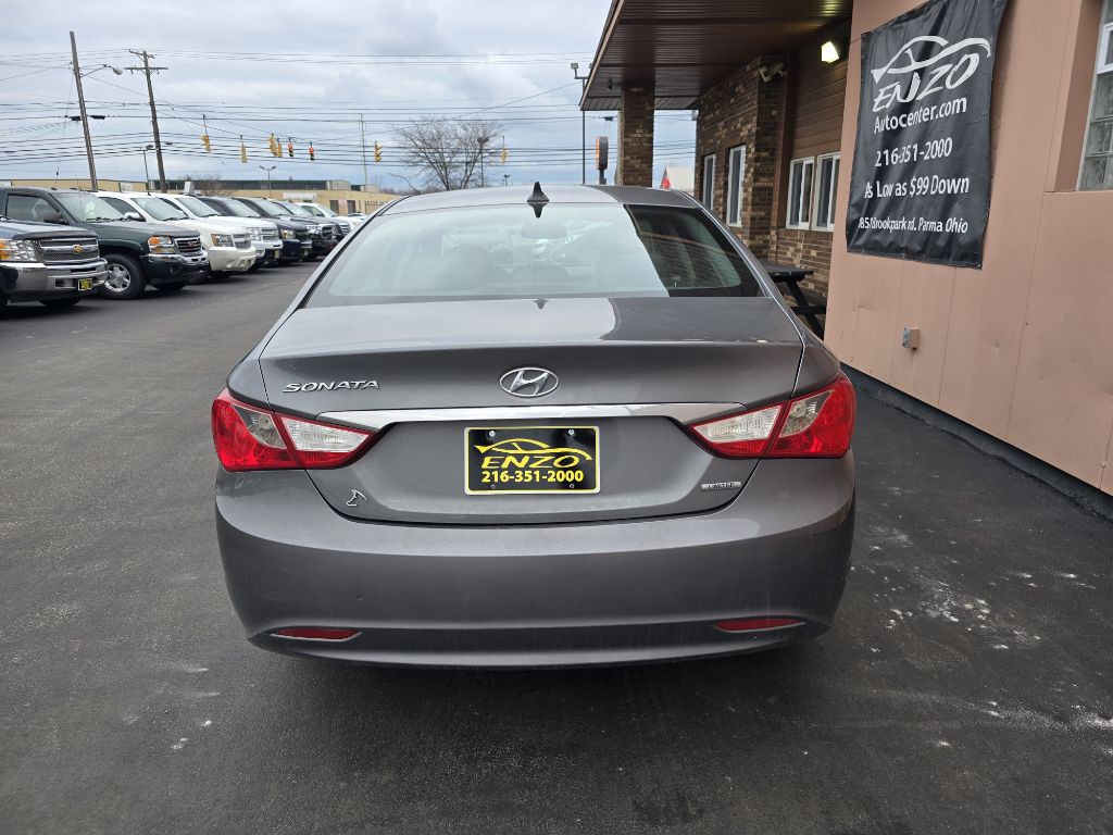 2011 Hyundai Sonata Image 5