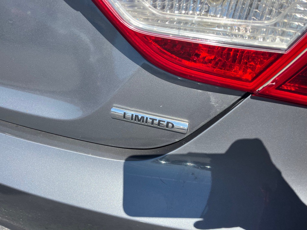 2011 Hyundai Sonata Image 7
