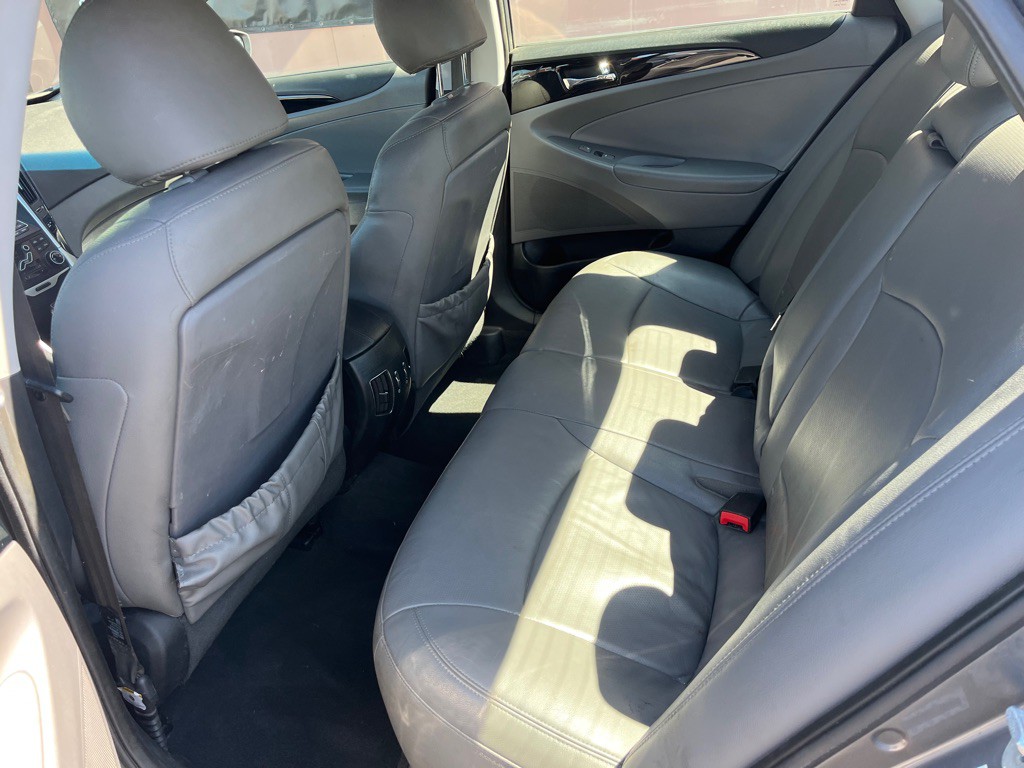 2011 Hyundai Sonata Image 12