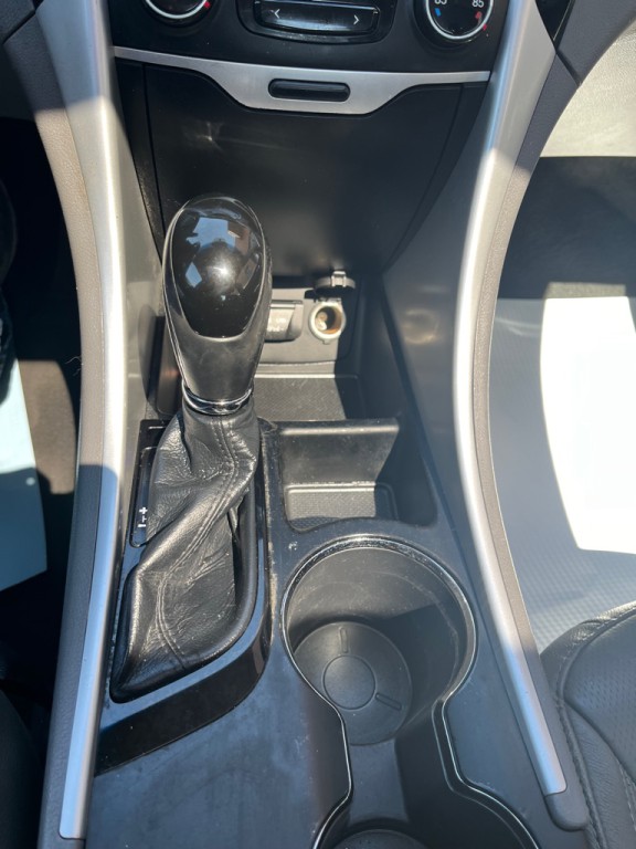 2011 Hyundai Sonata Image 15