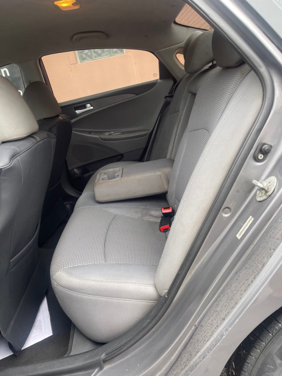 2011 Hyundai Sonata Image 15