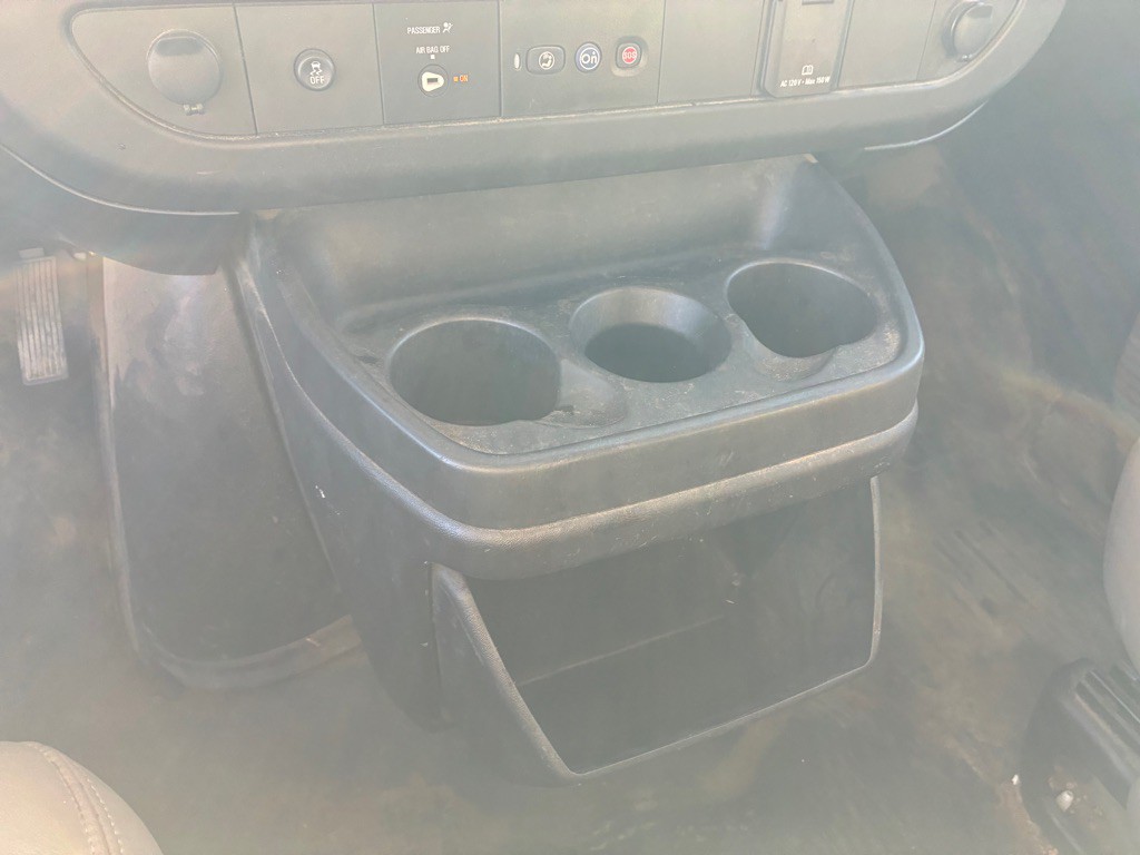 2018 Chevrolet Express Image 13