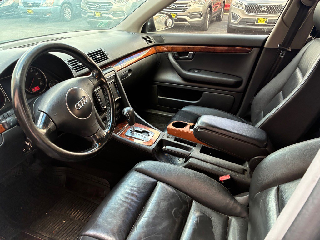 2005 Audi A4 Image 8