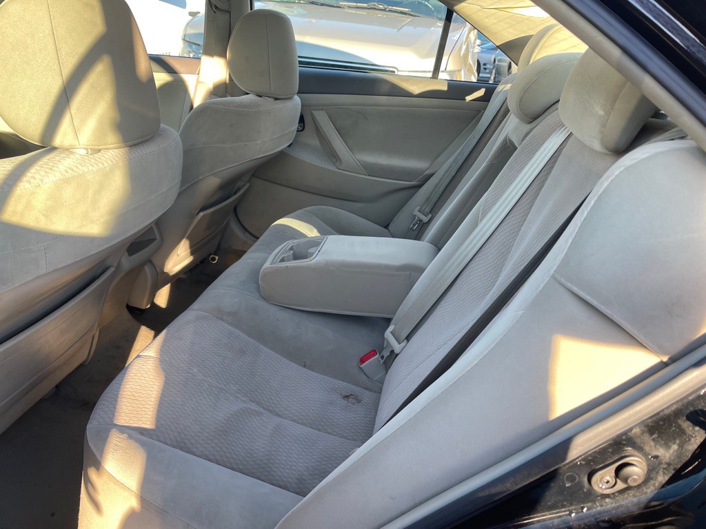2011 Toyota Camry Image 7