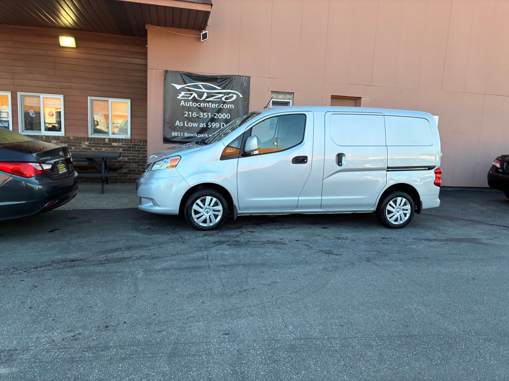 2018 Nissan NV200 Image 16