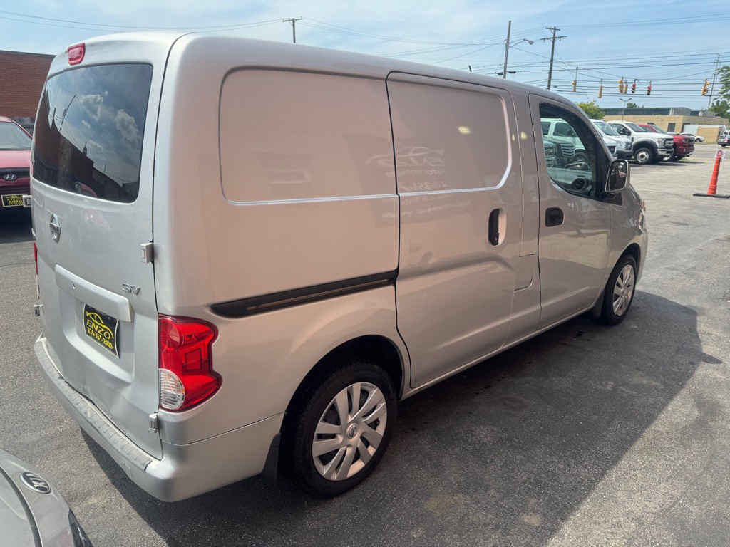 2018 Nissan NV200 Image 19