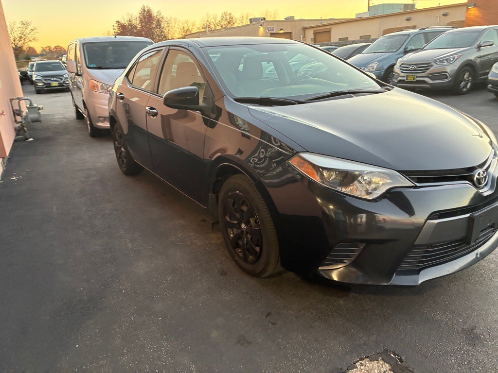 2016 Toyota Corolla Image 12