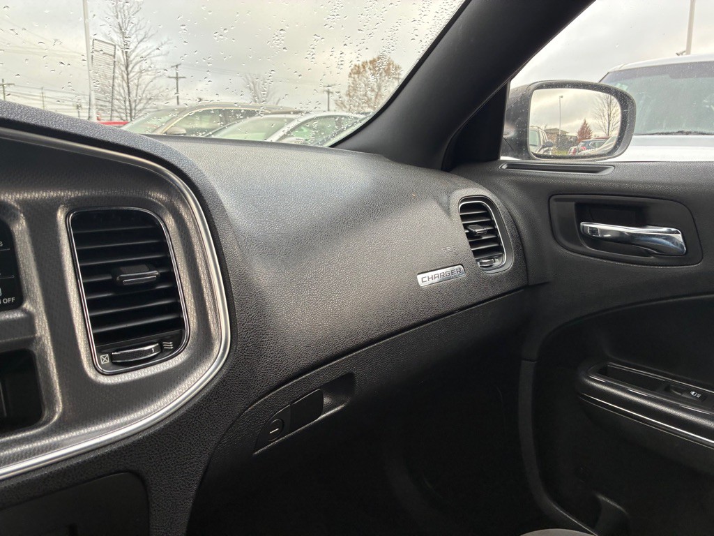 2014 Dodge Charger Image 11