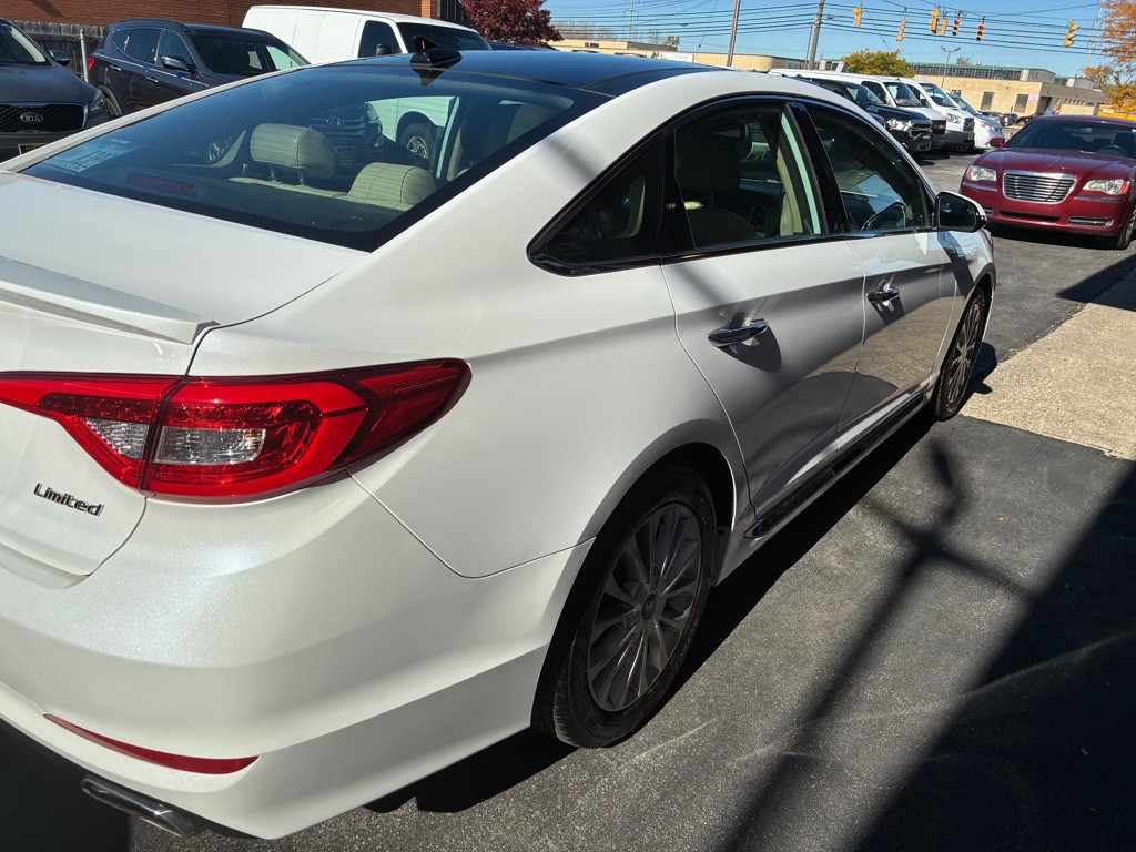 2015 Hyundai Sonata Image 6