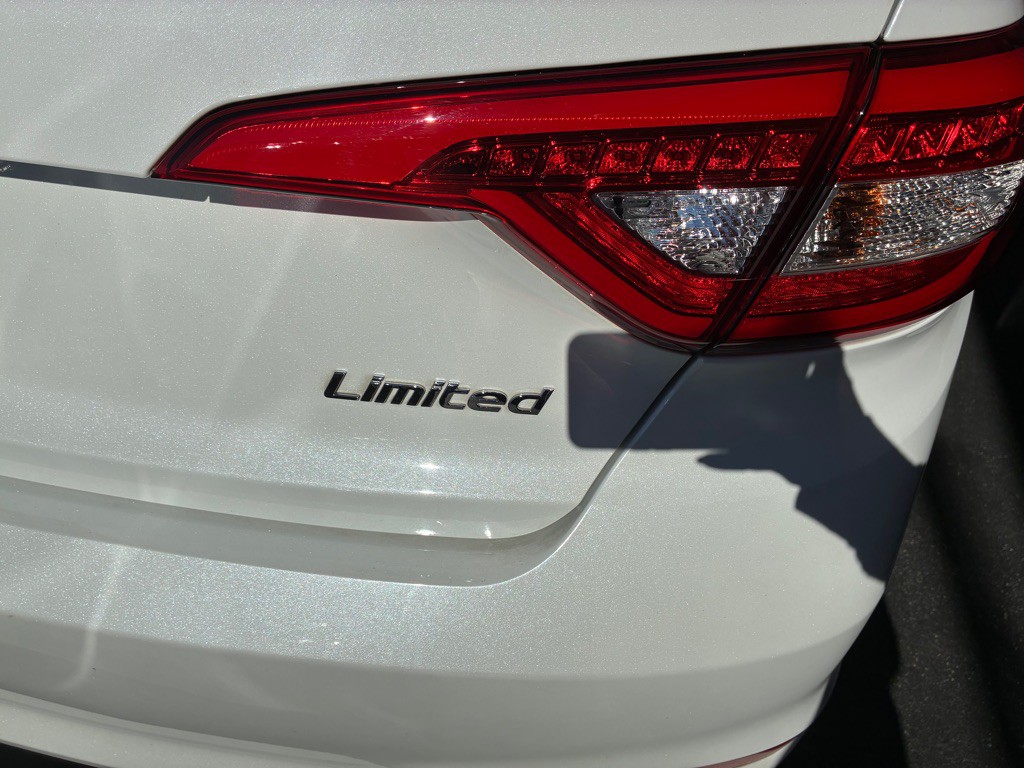 2015 Hyundai Sonata Image 8