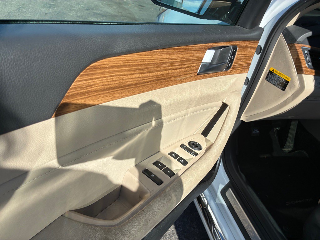 2015 Hyundai Sonata Image 14