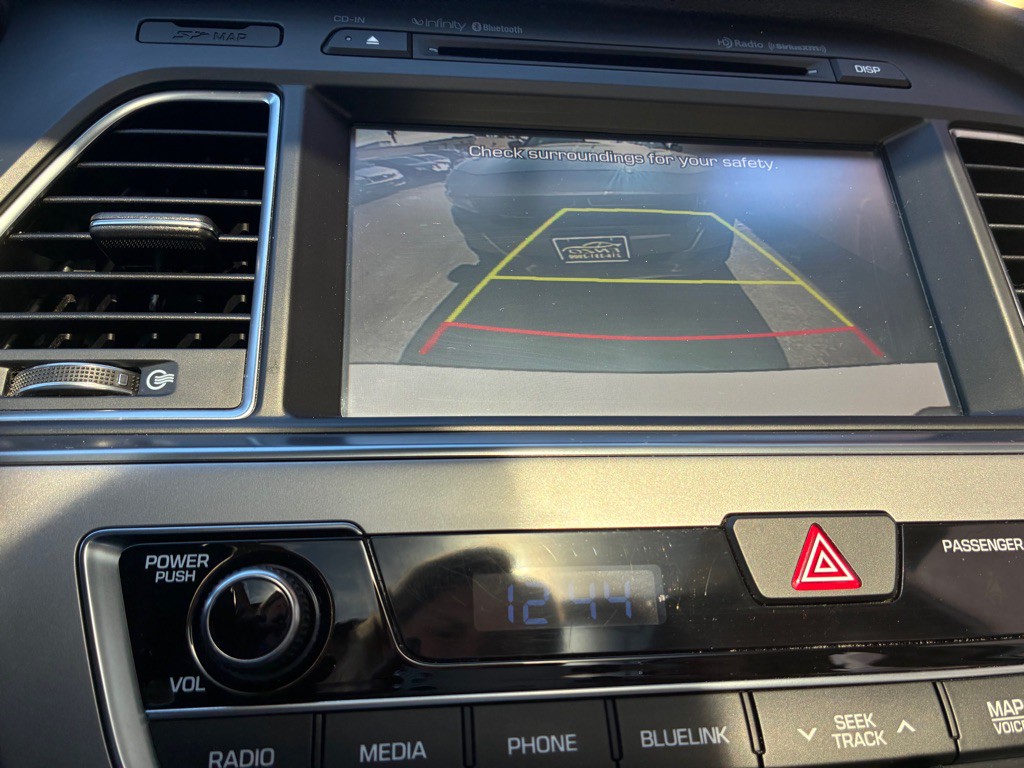 2015 Hyundai Sonata Image 22