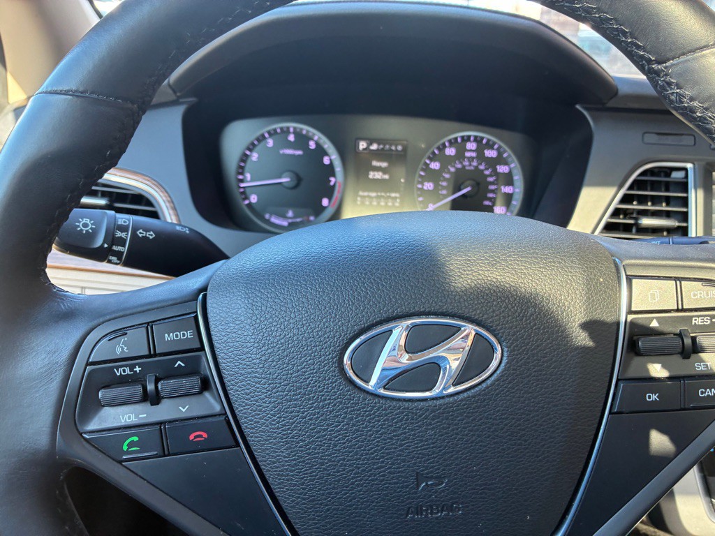 2015 Hyundai Sonata Image 25
