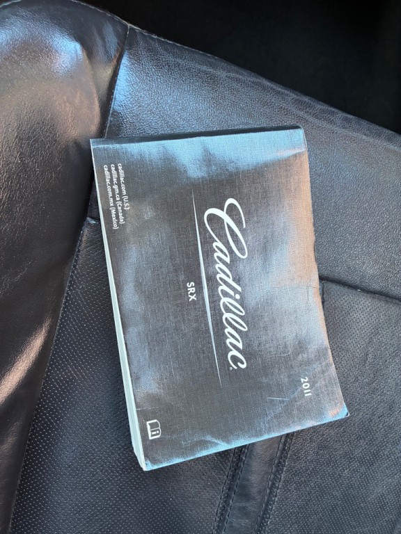 2011 Cadillac SRX Image 15