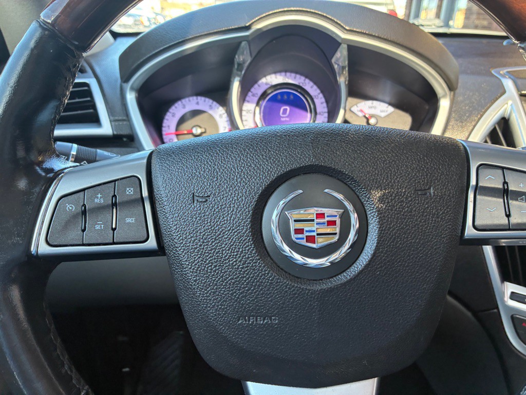 2011 Cadillac SRX Image 20