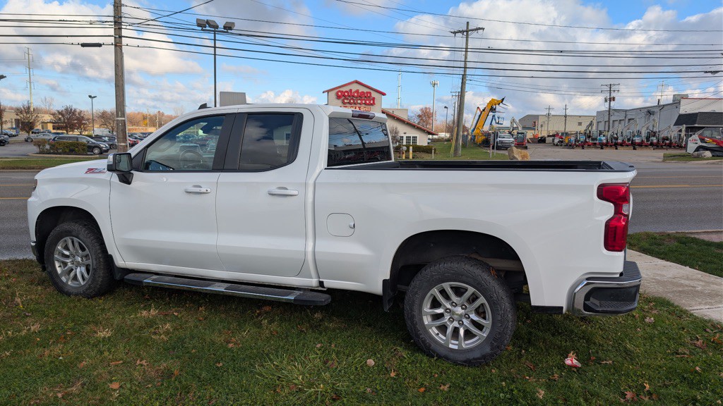 2021 Chevrolet Silverado 1500 Image 3