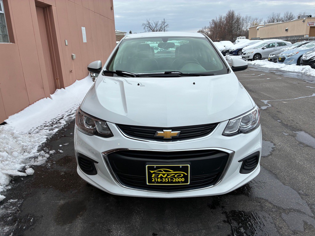 2017 Chevrolet Sonic Image 4