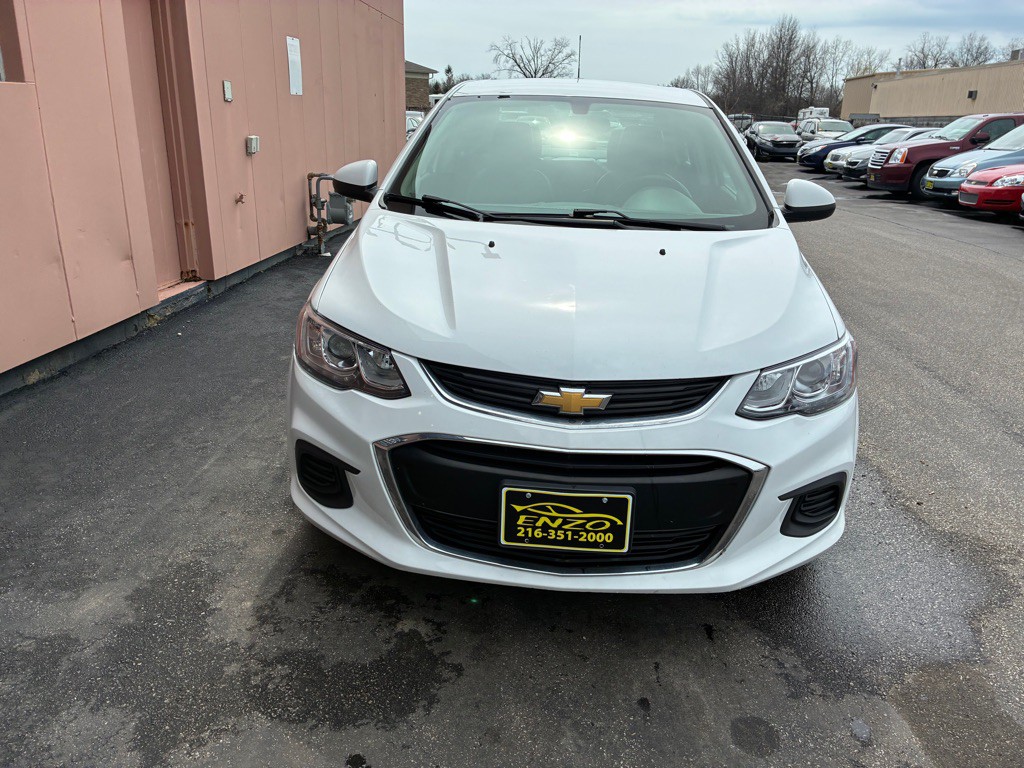 2017 Chevrolet Sonic Image 6