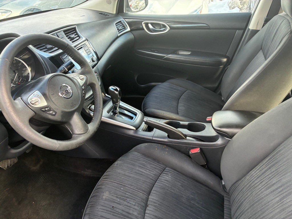 2017 Nissan Sentra Image 7