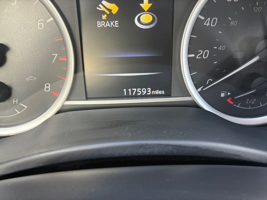 2017 Nissan Sentra Image 10