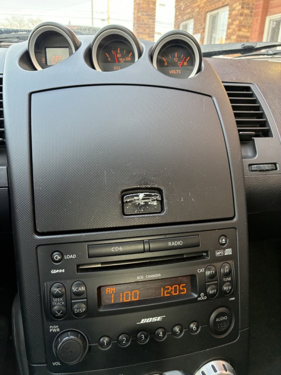 2007 Nissan 350Z Image 10