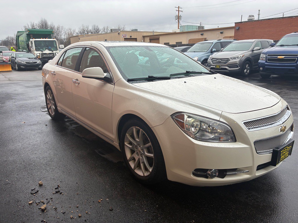 2010 Chevrolet Malibu Image 5