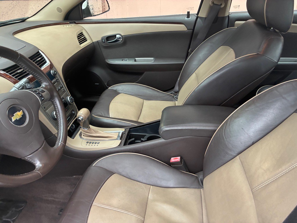 2010 Chevrolet Malibu Image 14