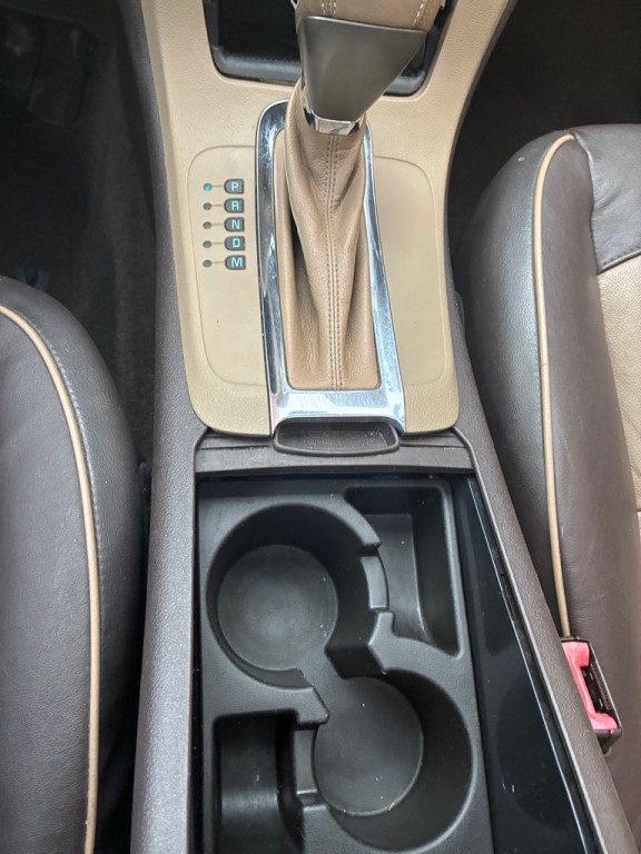 2010 Chevrolet Malibu Image 16