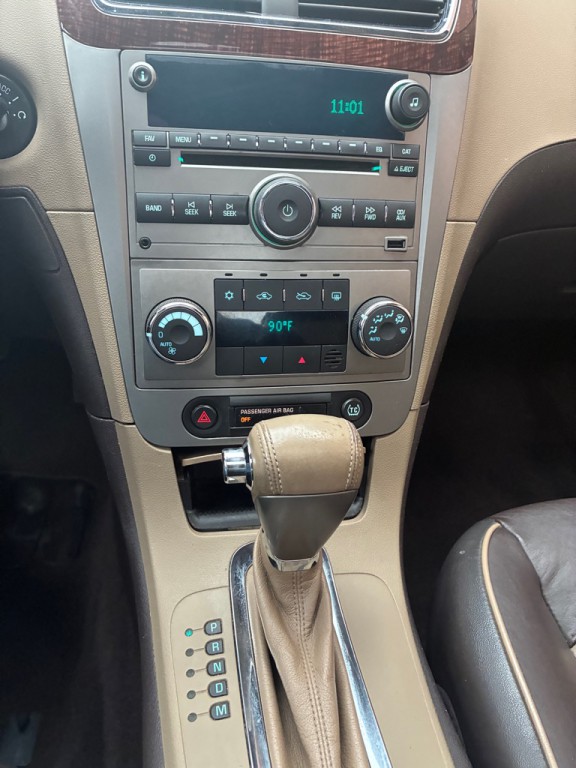 2010 Chevrolet Malibu Image 17