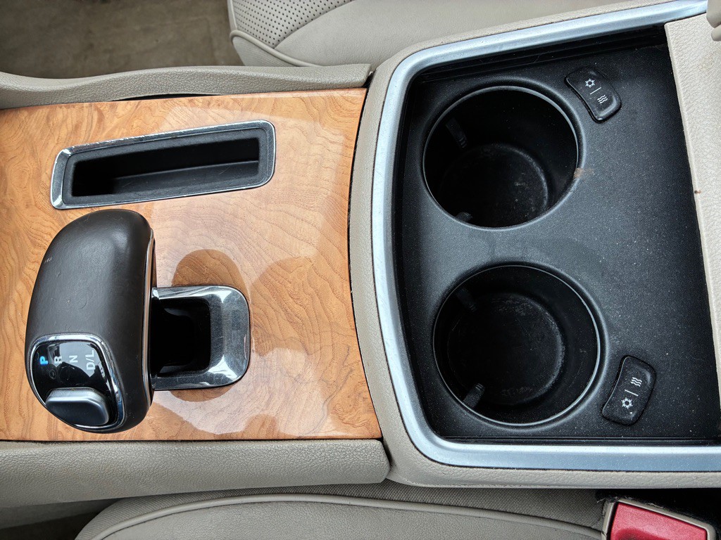 2014 Chrysler 300 Image 9