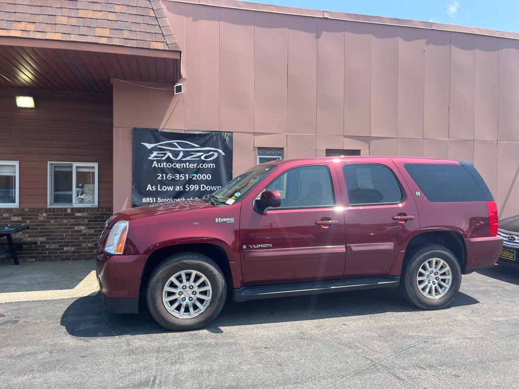 2008 GMC Yukon Image 2