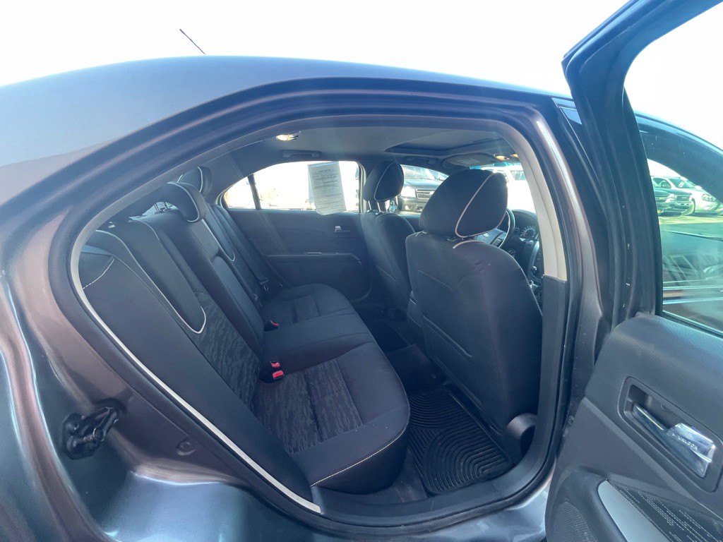 2012 Ford Fusion Image 10