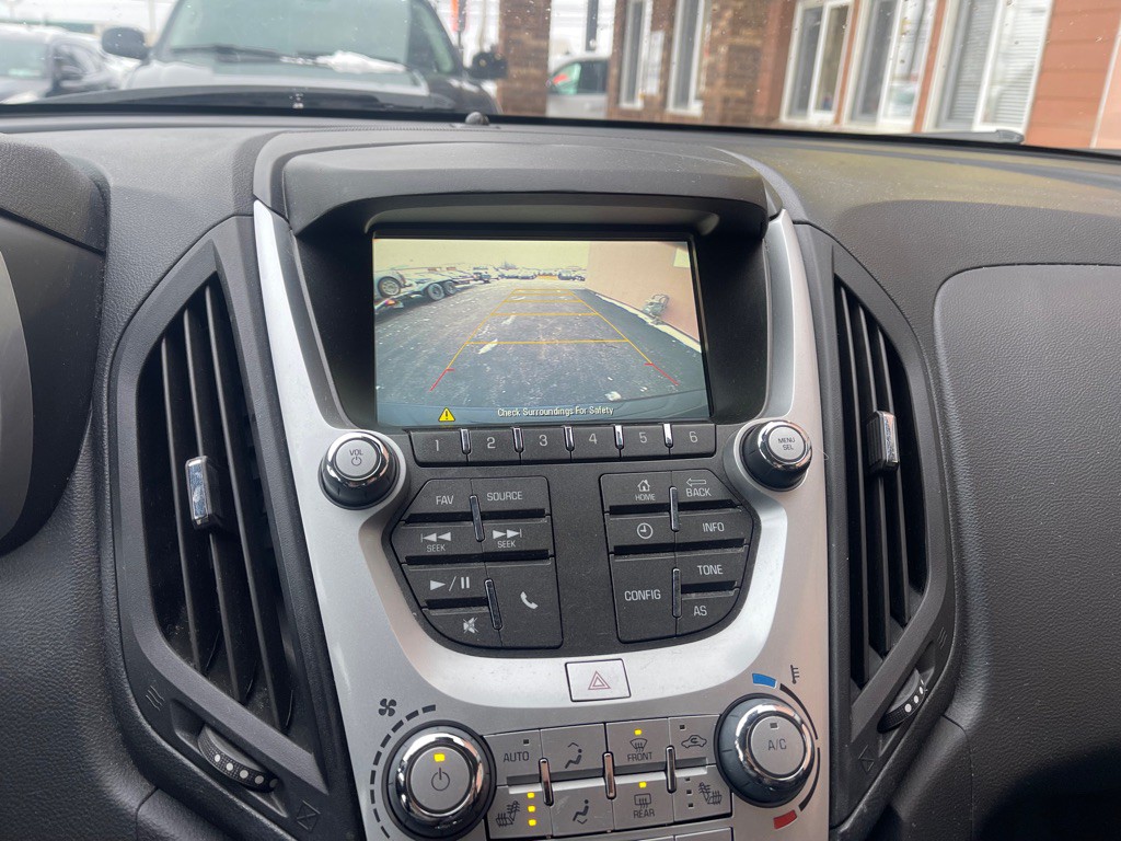 2017 Chevrolet Equinox Image 21