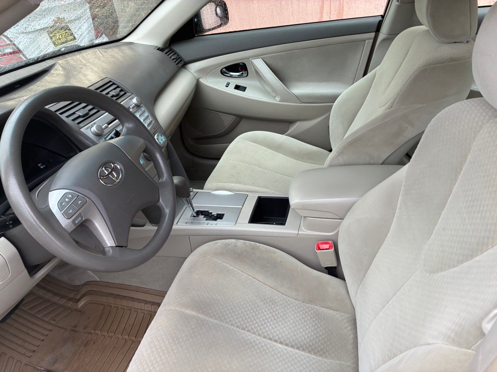 2009 Toyota Camry Image 10