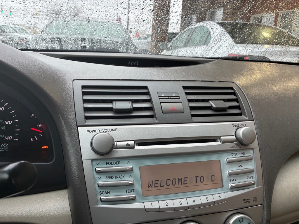 2009 Toyota Camry Image 12