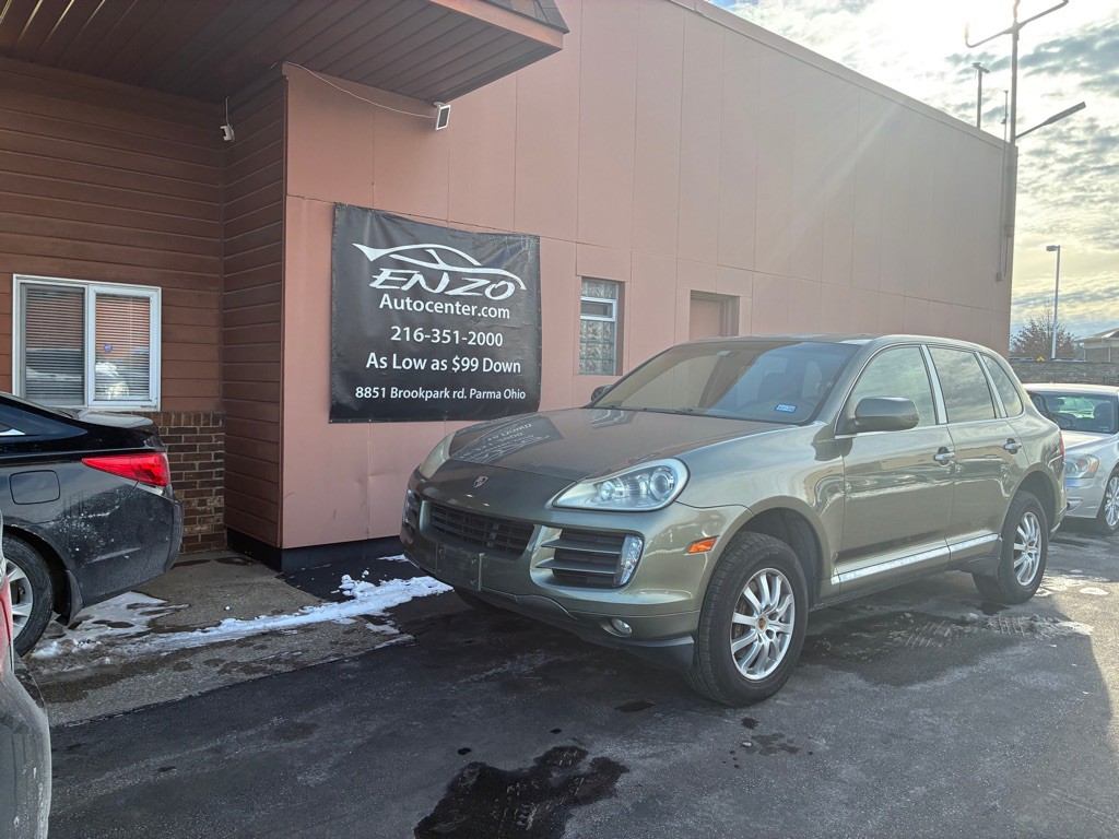 2009 Porsche Cayenne Image 1