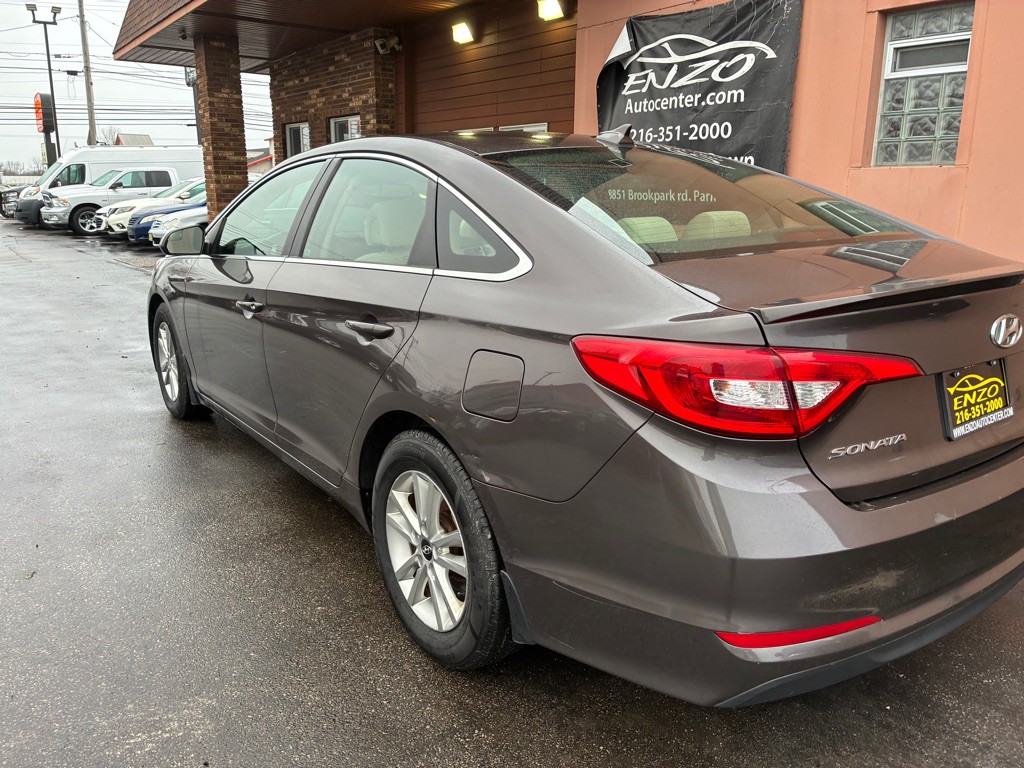 2016 Hyundai Sonata Image 8