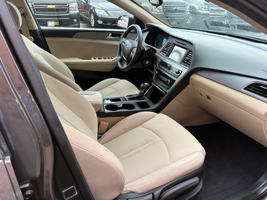2016 Hyundai Sonata Image 12