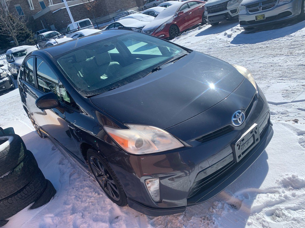 2012 Toyota Prius Image 2