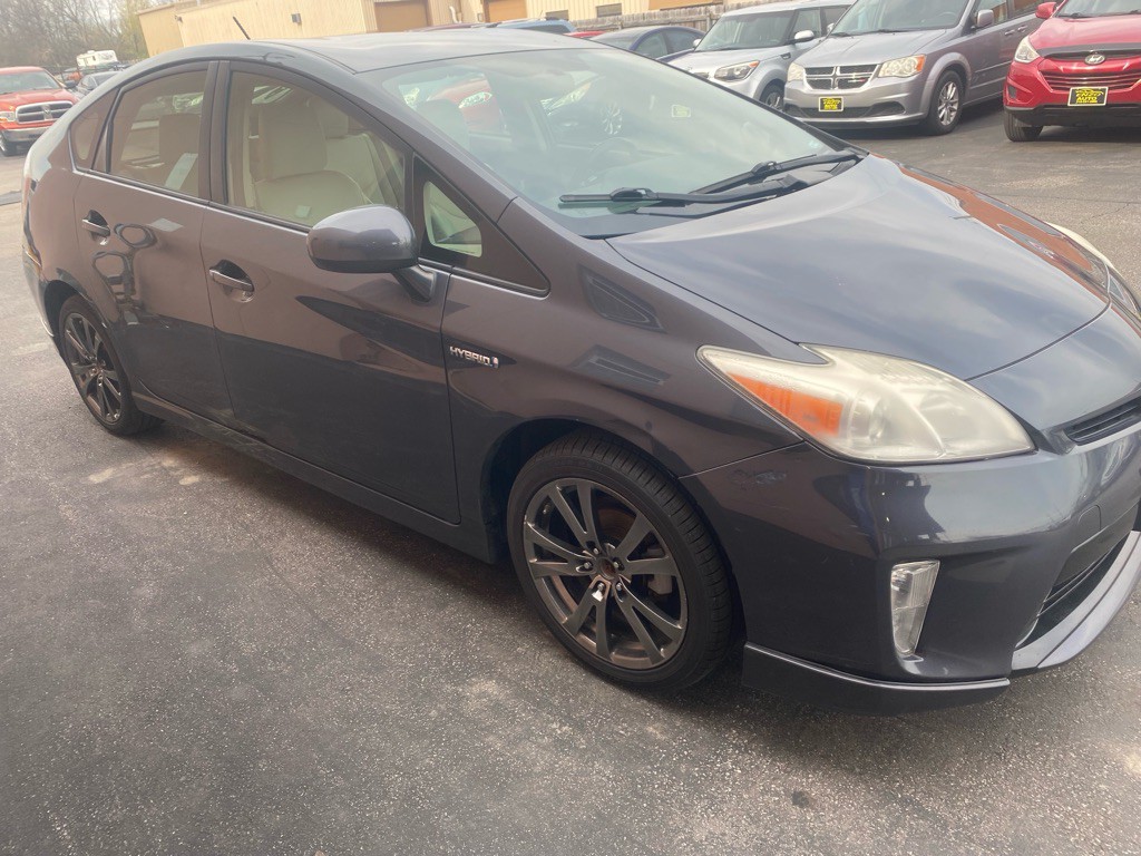 2012 Toyota Prius Image 3