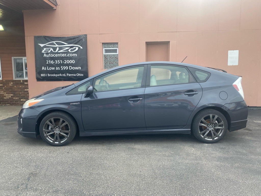 2012 Toyota Prius Image 5