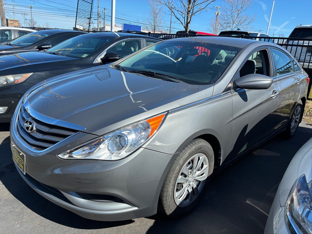 2013 Hyundai Sonata Image 1
