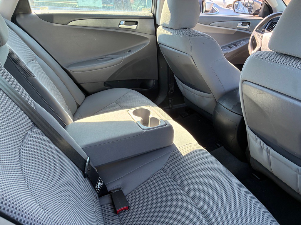 2013 Hyundai Sonata Image 8