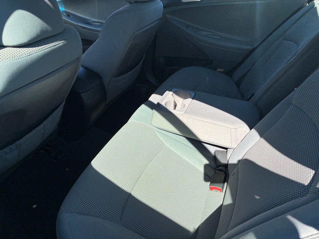 2013 Hyundai Sonata Image 9
