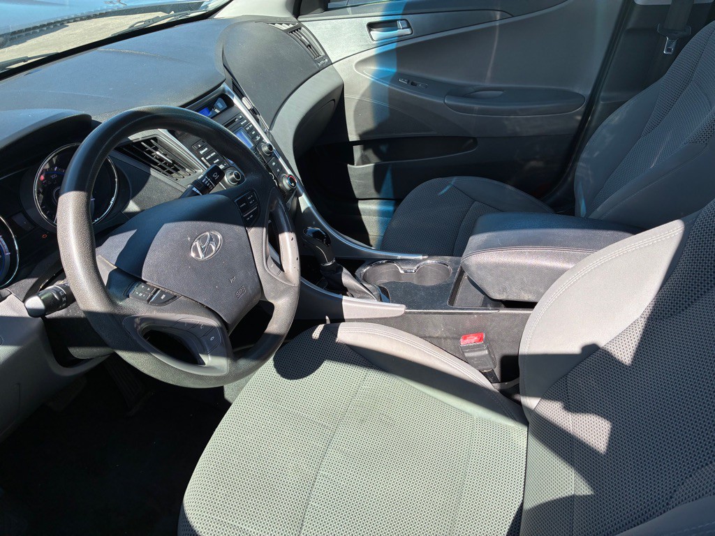 2013 Hyundai Sonata Image 12